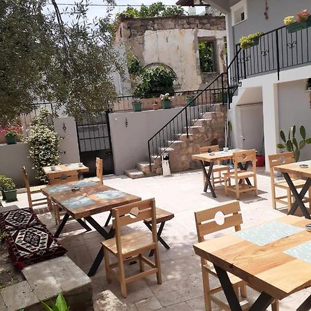 Otelia Pansiyon Ayvalı Exteriér fotografie