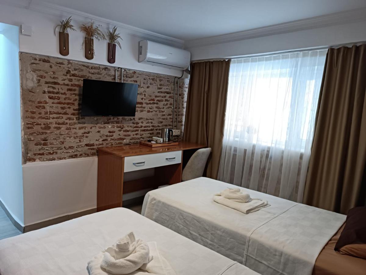 Otelia Pansiyon Ayvalı Exteriér fotografie