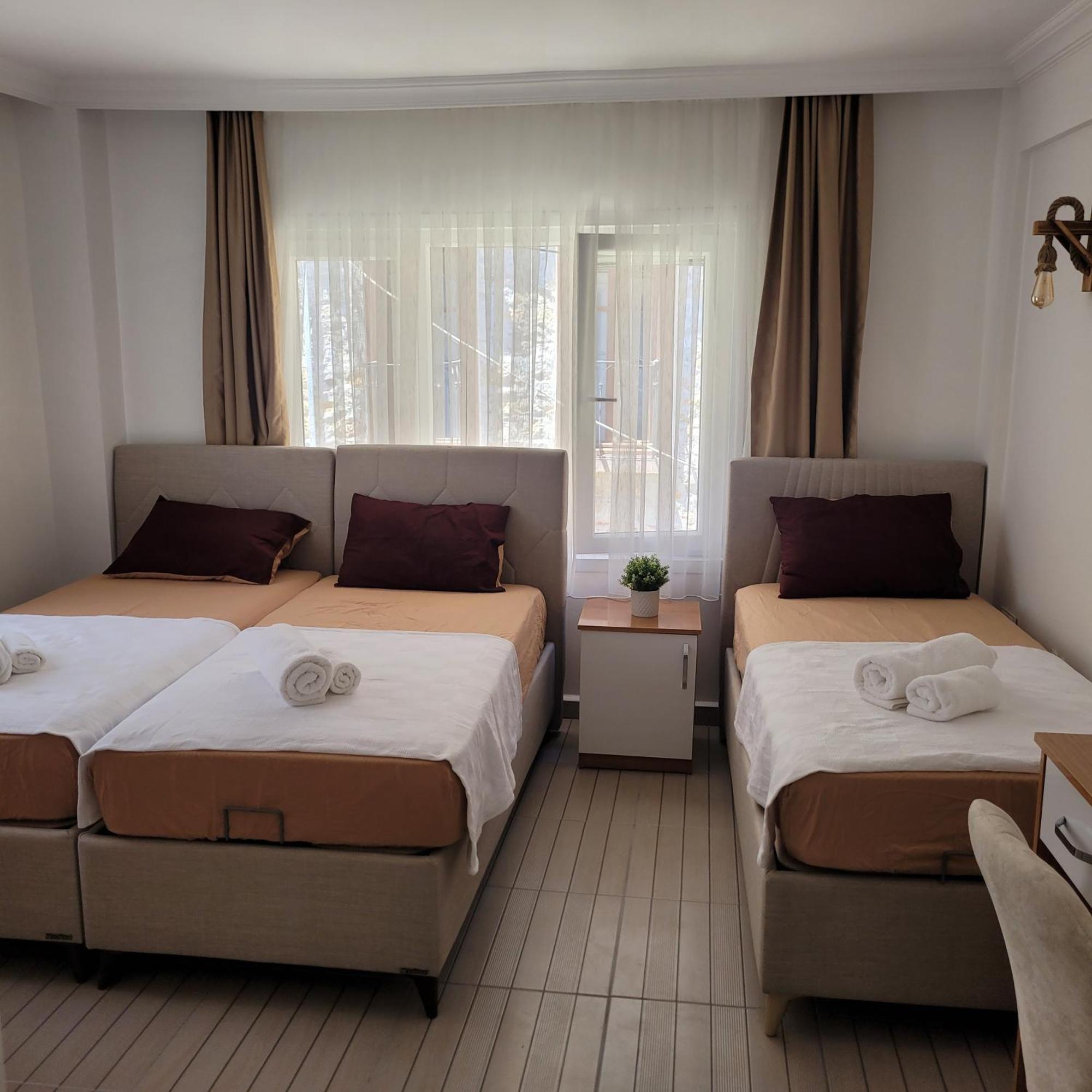 Otelia Pansiyon Ayvalı Exteriér fotografie