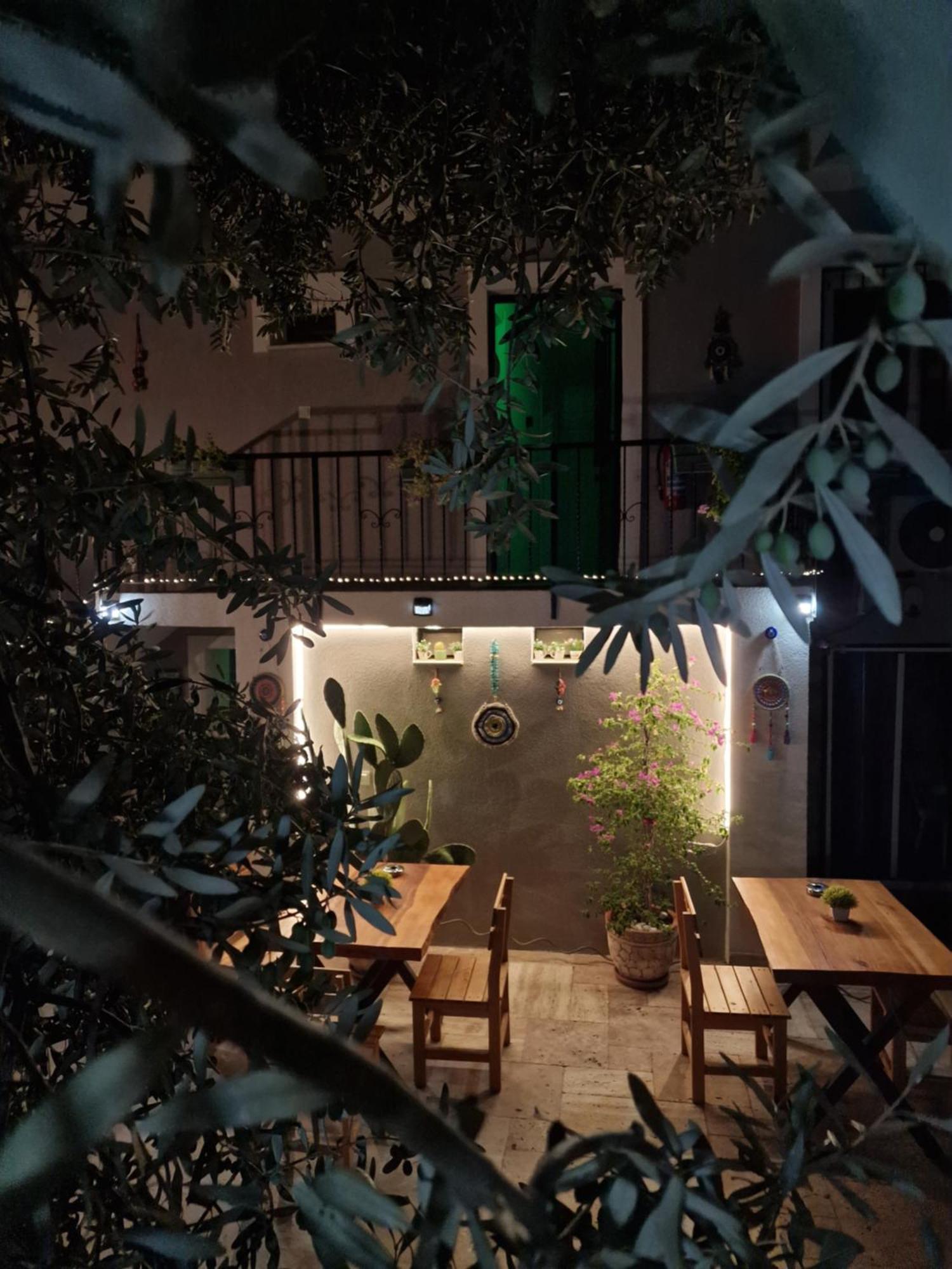 Otelia Pansiyon Ayvalı Exteriér fotografie